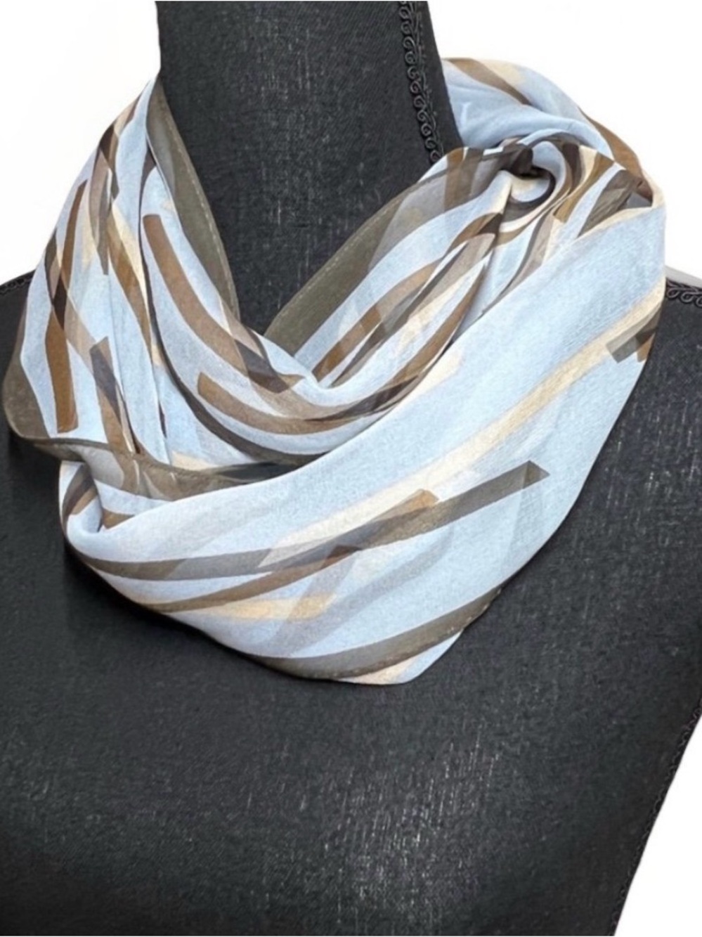100% Silk Vintage Anne Klein Geometric Abstract Scarf Light Blue Brown 52 X 10 - Picture 3 of 7